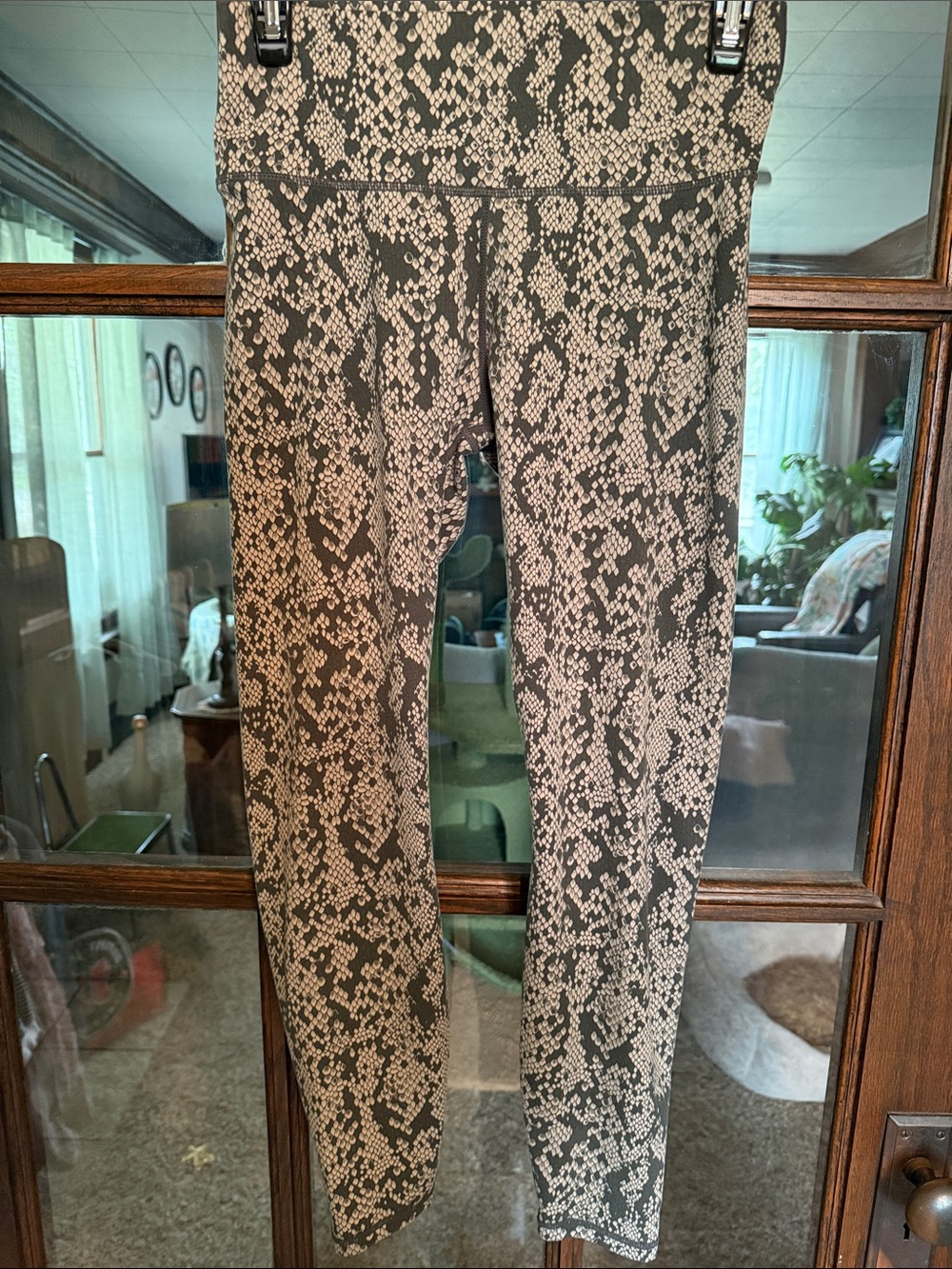 Varley High Rise Snakeskin Print Leggings Grey Black White Size M Luxe Active